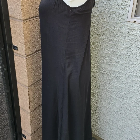 Vince Camuto Black Ruffle Sleeve Maxi Dress - Picture 7 of 10